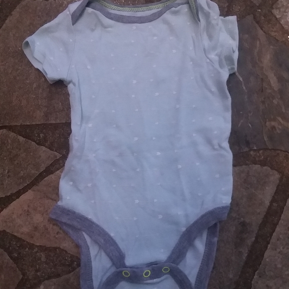 2 Cat & Jack onesie - Picture 1 of 6